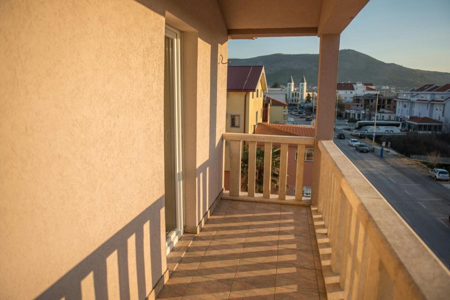 Hotel Barbaric Medjugorje Ngoại thất bức ảnh