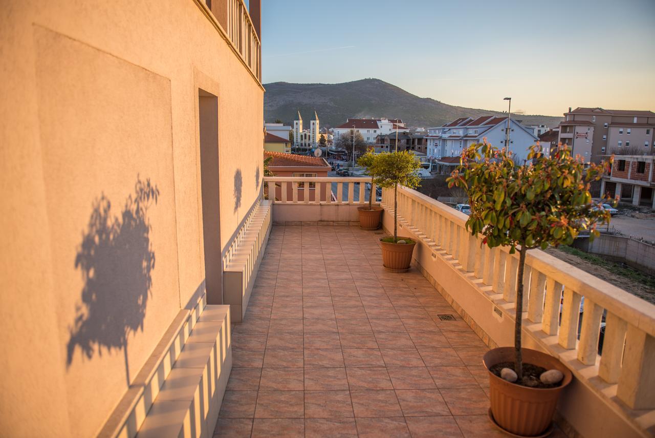 Hotel Barbaric Medjugorje Ngoại thất bức ảnh